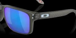Holbrook™ Encircle Collection<Oakley Store