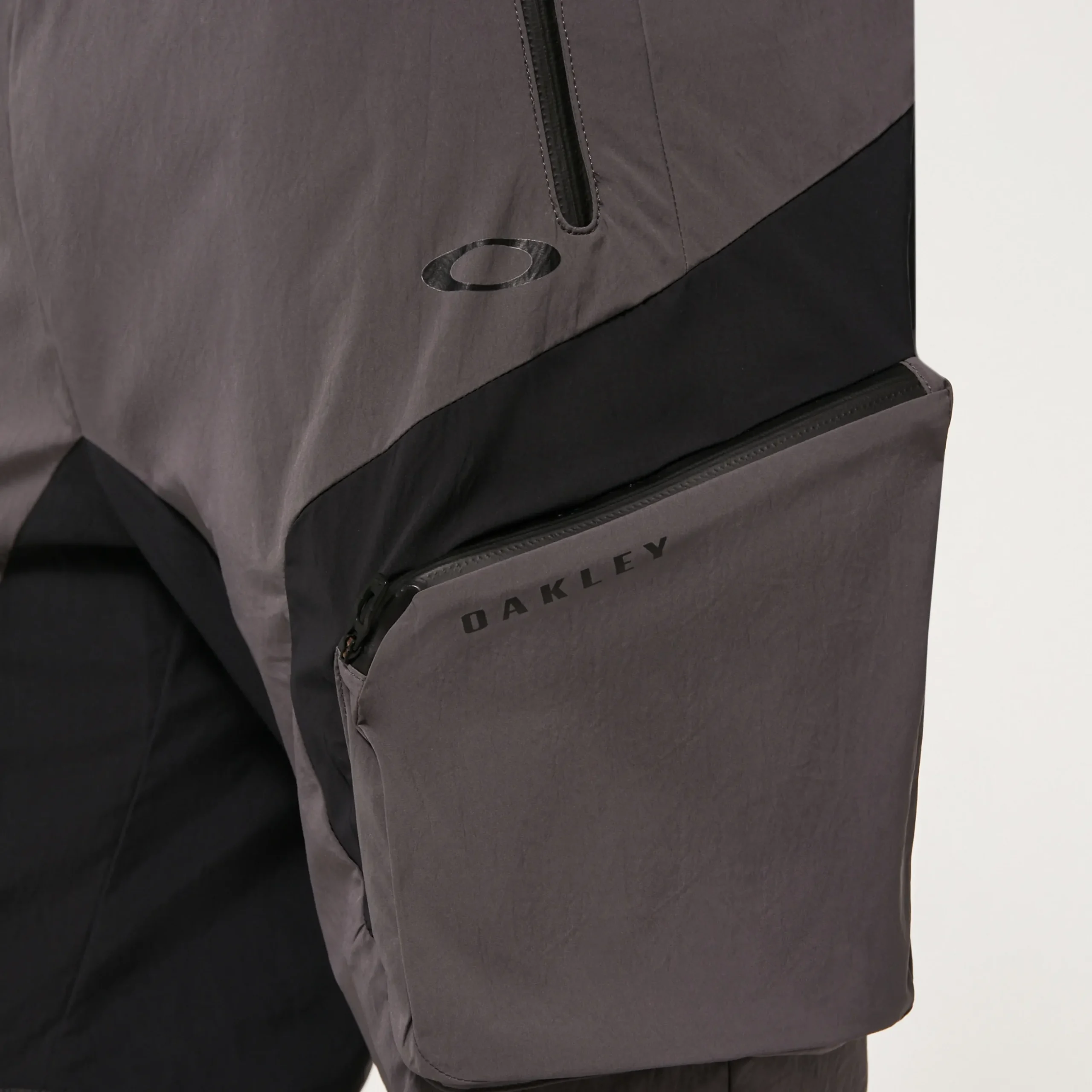 Latitude Cargo Short<Oakley Shop