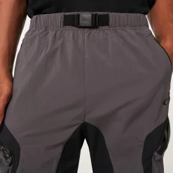 Latitude Cargo Short<Oakley Shop