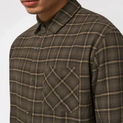 Podium Plaid Ls Flannel<Oakley Cheap