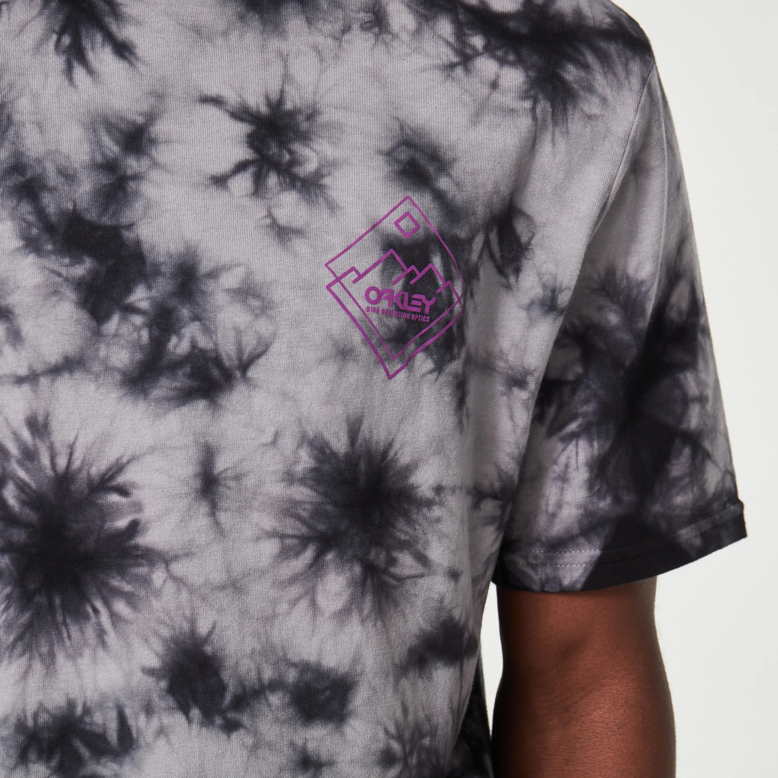 Wanderlust B1B Tee<Oakley Store