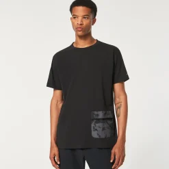 Wanderlust Pocket Tee<Oakley Hot